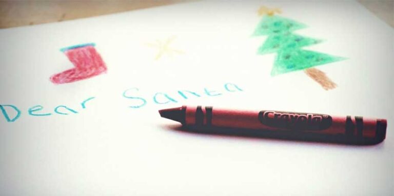 A Sedegliano, in Friuli-Venezia Giulia, un bambino affida a Babbo Natale l’unico desiderio possibile: riabbracciare Pucci, la sua cagnolina rubata durante una violenta rapina.