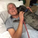 Andy Szasz si risveglia dal coma dopo aver sentito abbaiare il suo cane, “E’ il mio angelo custode”